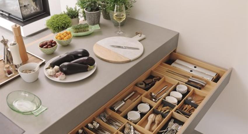 IDEAS FOR OPEN PLAN LIVING