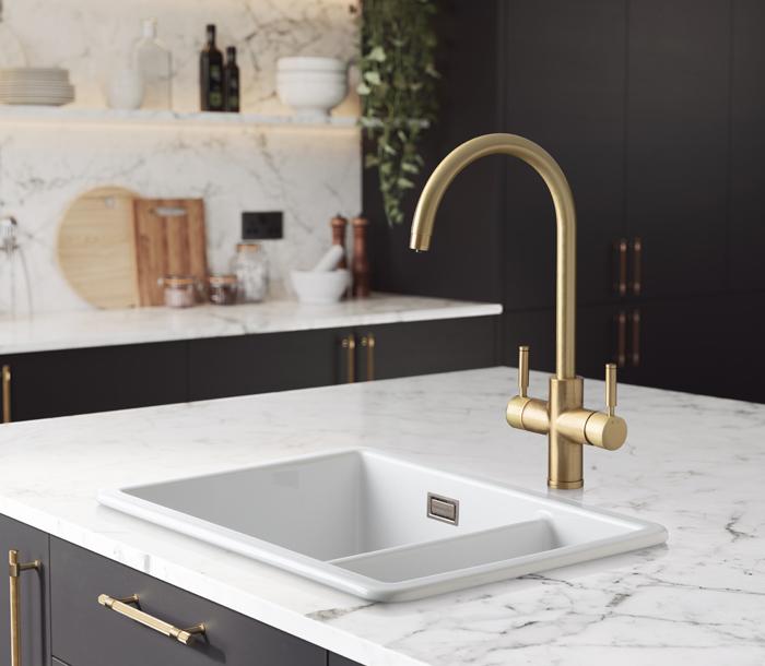 GEO Intense 4-in-1 Kitchen Tap - Brushed Brass